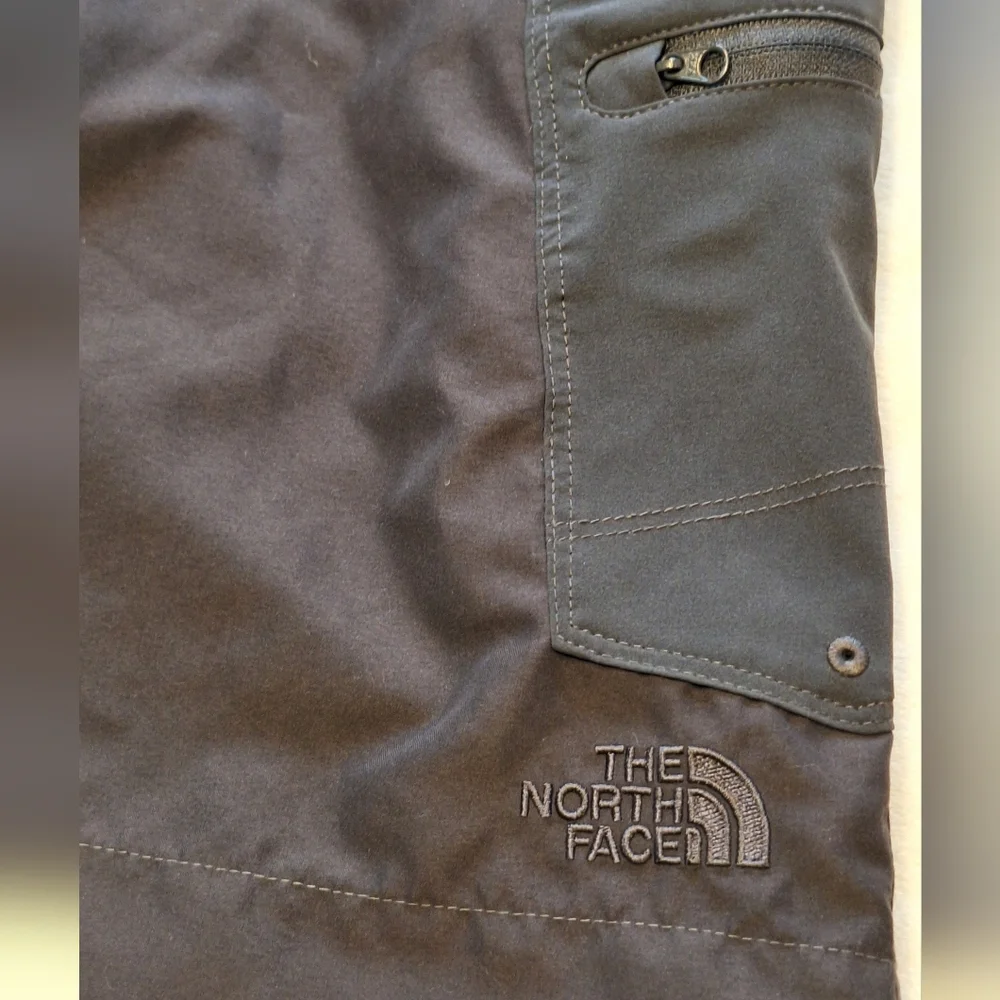 The North Face Black Swim Shorts - Picture 2 of 16